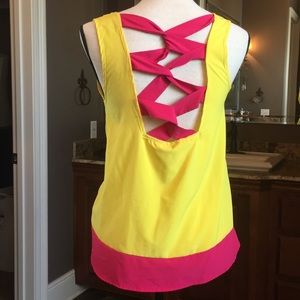 ❌SOLD!!🚫  Sleeveless cross cross back blouse